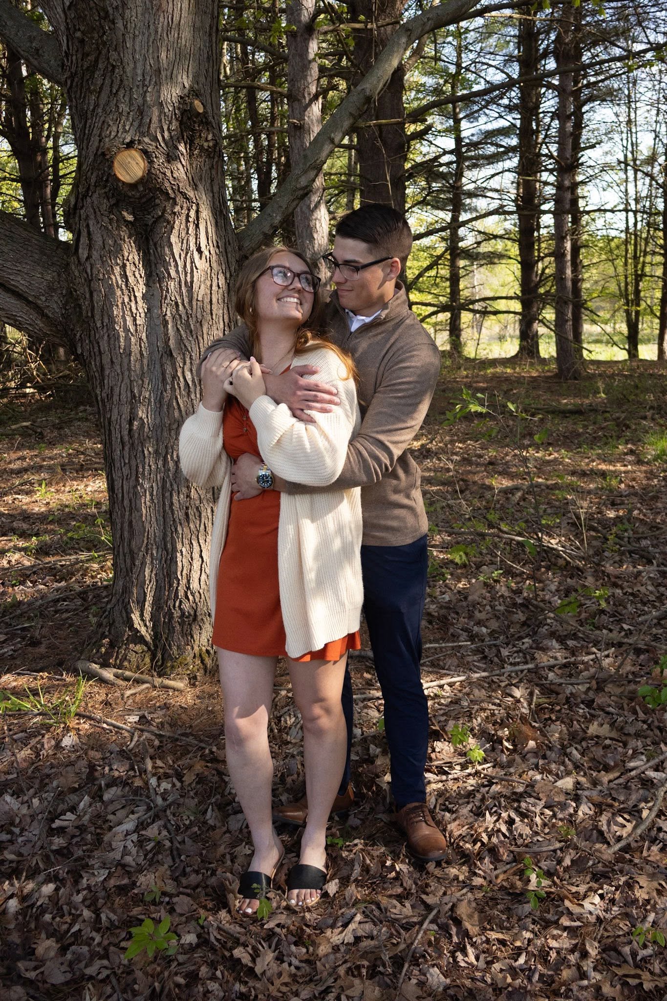 Golden hour senior session in the woods